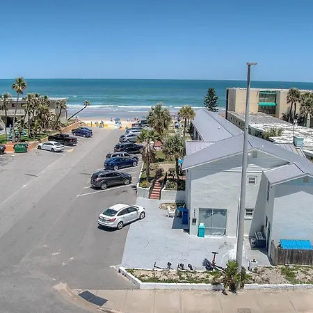 Daytona Shores Inn And Suites